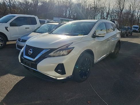 Used 2020 Nissan Murano SL w/ Moonroof Package image 2