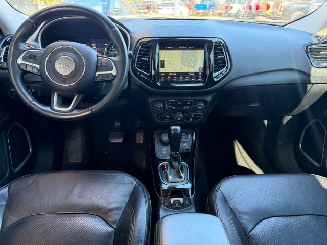 Used 2017 Jeep Compass Limited AWD/4WD image 14