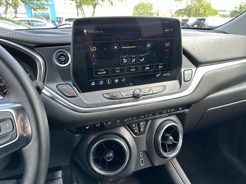 Used 2024 Chevrolet Blazer LT FWD image 10