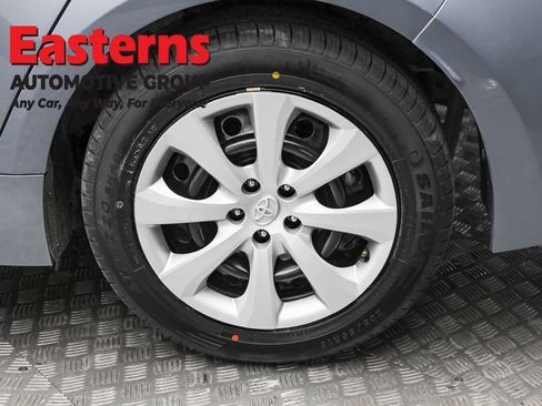 Used 2024 Toyota Corolla LE FWD image 8