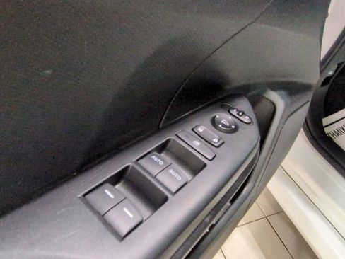 Used 2019 Honda Civic LX image 16