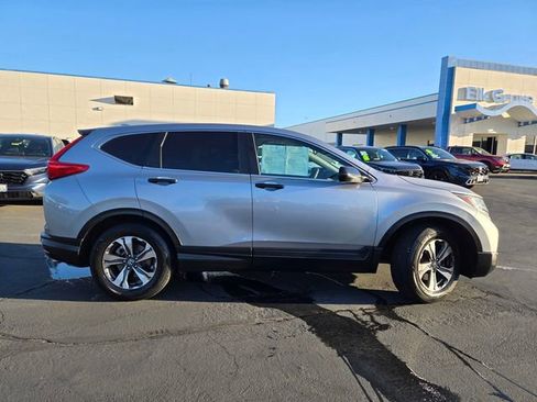 Used 2018 Honda CR-V LX image 3