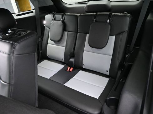 Used 2023 Ford Explorer XLT w/ Equipment Group 202A image 27