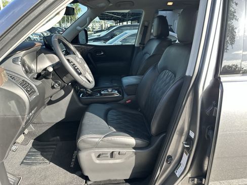 Used 2024 Nissan Armada Platinum w/ Captain's Chairs Package RWD image 3