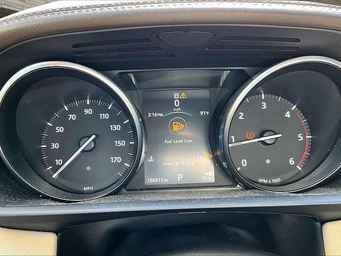 Used 2016 Land Rover Range Rover Sport HSE image 20