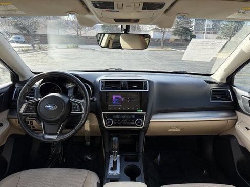Used 2018 Subaru Outback 2.5i Premium AWD/4WD image 18