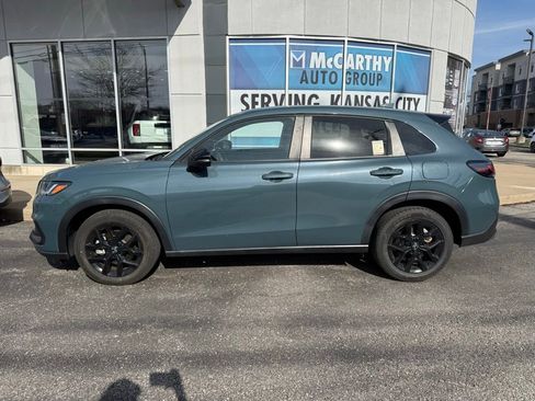Used 2024 Honda HR-V Sport image 9