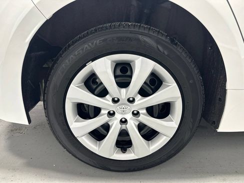Used 2026 Toyota Corolla LE FWD image 63