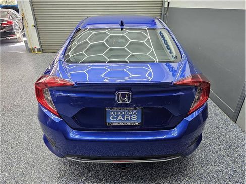 Used 2019 Honda Civic EX image 4