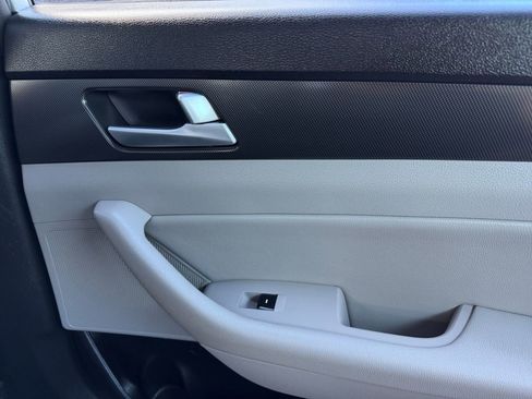 Used 2015 Hyundai Sonata Sport w/ Option Group 03 image 31