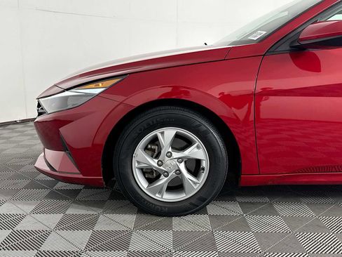 Used 2022 Hyundai Elantra SE w/ Cargo Package image 28