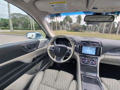 Used 2019 Lincoln Continental Black Label image 24