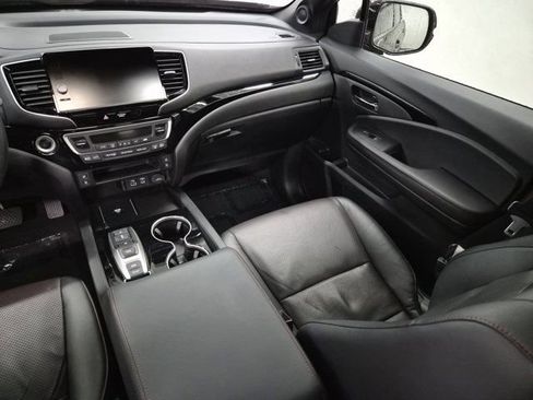 Used 2024 Honda Ridgeline Black Edition image 12