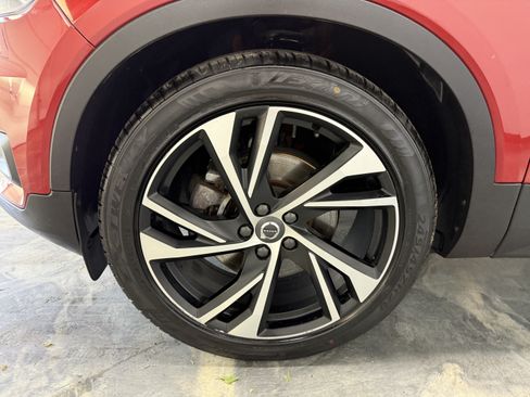 Used 2021 Volvo XC40 T5 R-Design AWD/4WD image 21