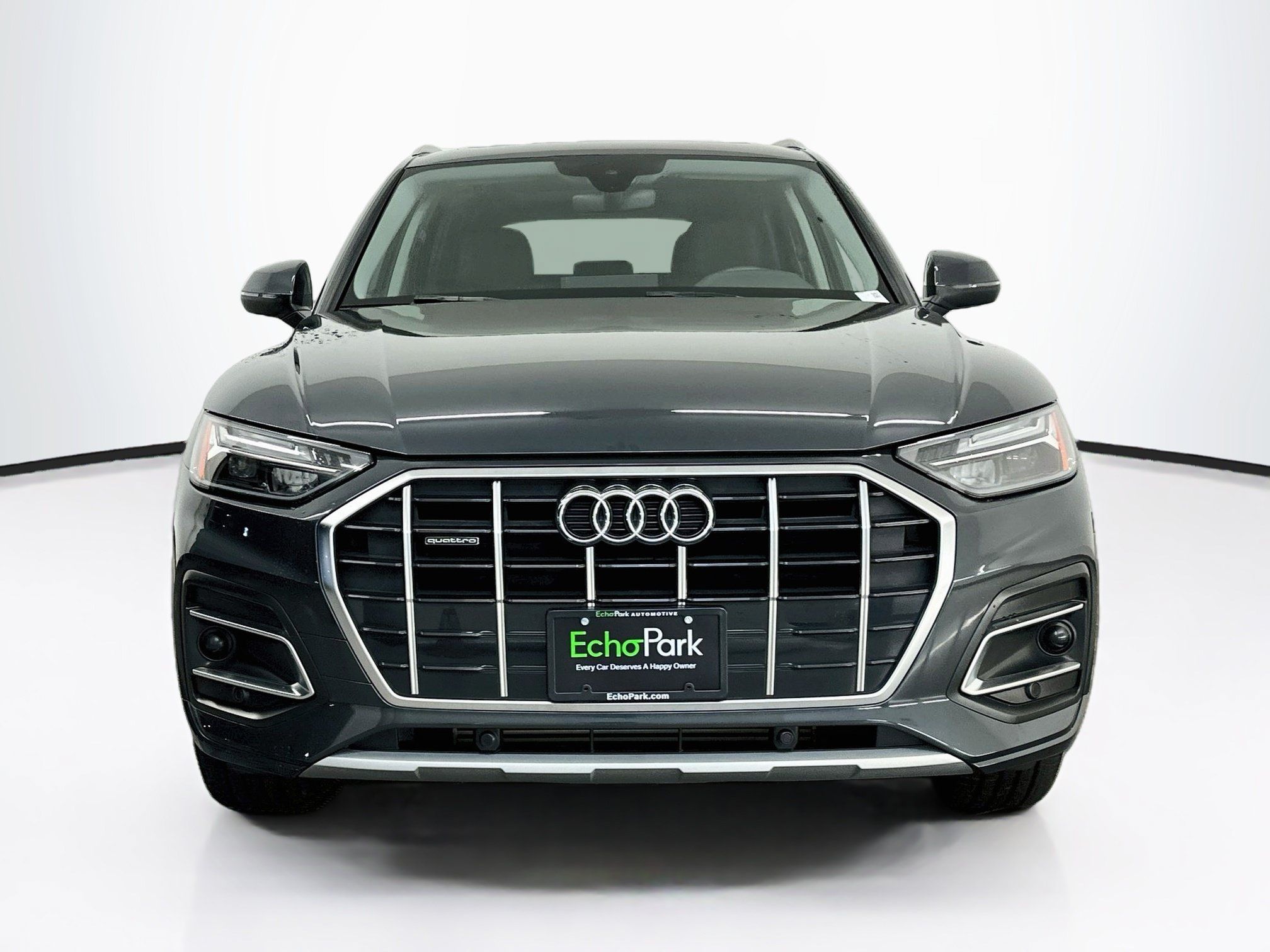 Used 2023 Audi Q5 2.0T Premium w/ Convenience Package AWD/4WD image 2