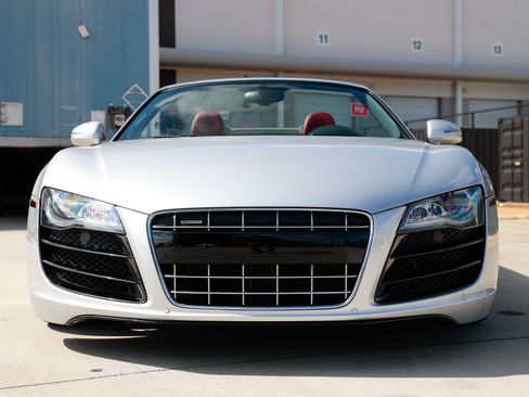Used 2011 Audi R8 V10 image 21