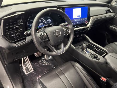 Certified 2025 Lexus TX 500h AWD w/ Technology Package image 16