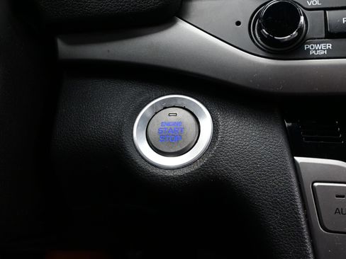 Used 2017 Hyundai Elantra Value Edition image 21