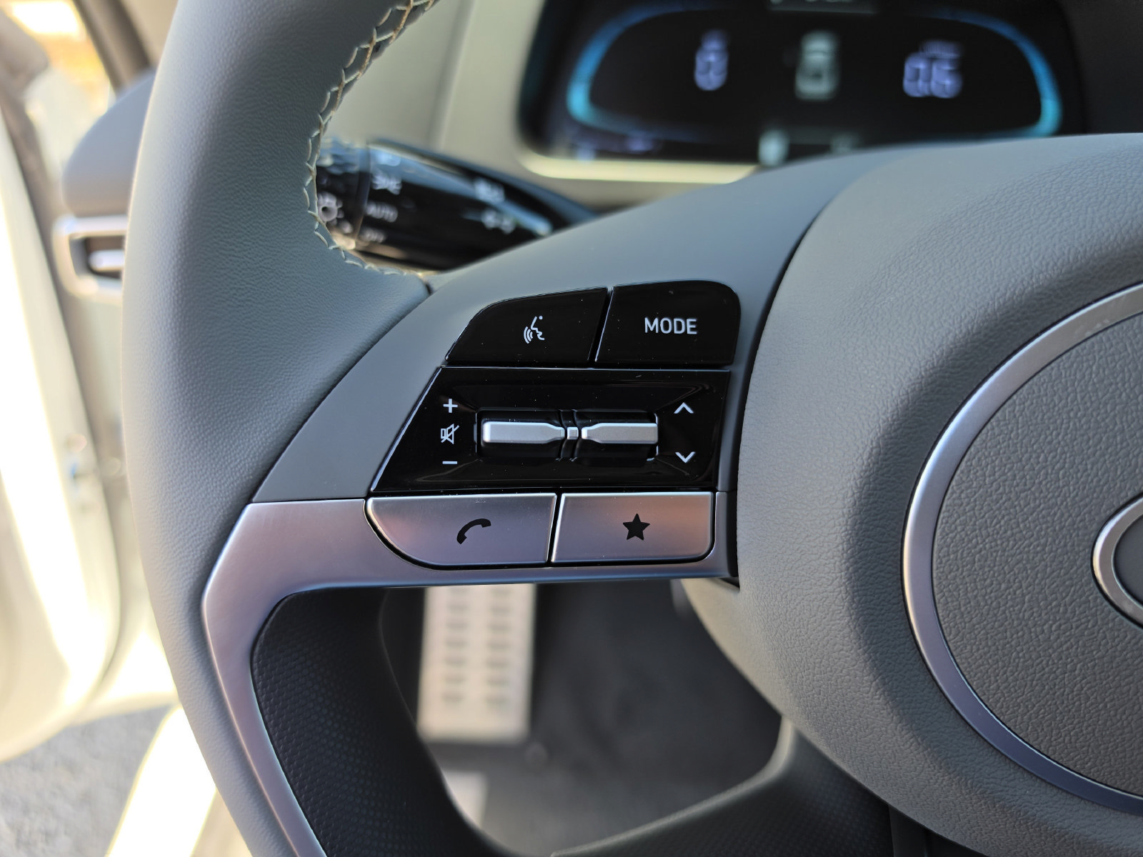 New 2026 Hyundai Elantra Sport FWD image 26