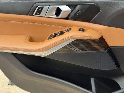 Used 2023 BMW X5 xDrive40i w/ Premium Package image 27