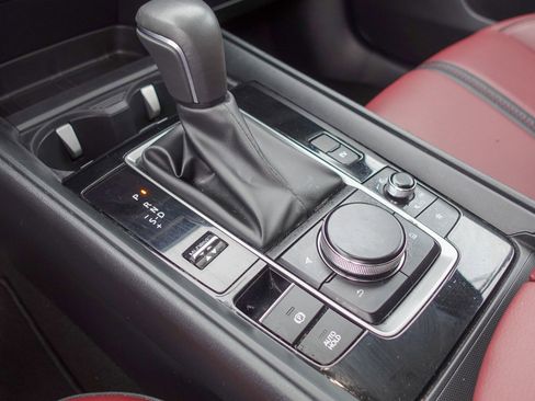 Certified 2025 MAZDA CX-50 AWD 2.5 Hybrid w/ Premium Pkg image 18