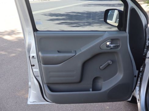 Used 2016 Nissan Frontier S AWD/4WD image 23