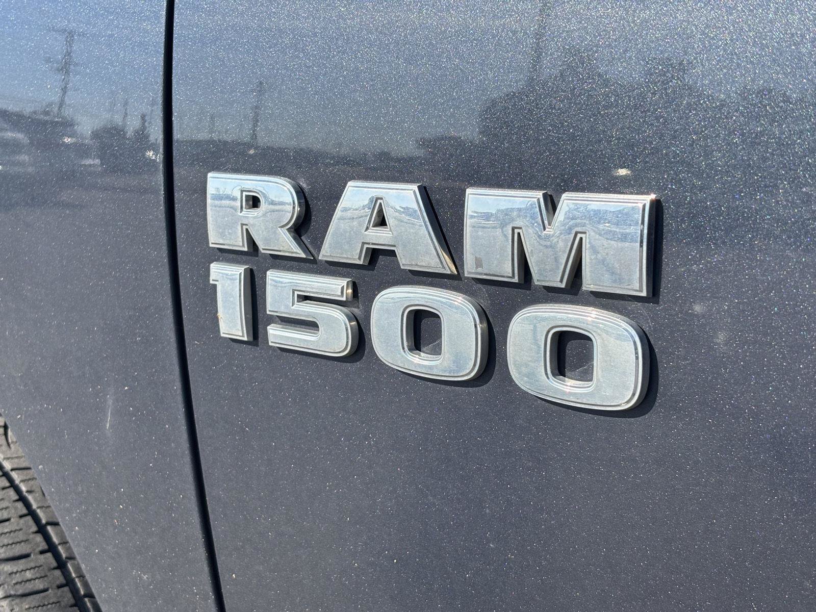 Used 2017 RAM 1500 Classic SLT AWD/4WD image 6