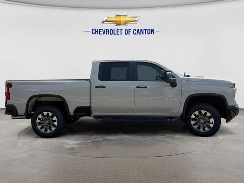 New 2026 Chevrolet Silverado 2500 Custom w/ Custom Value Package AWD/4WD image 4