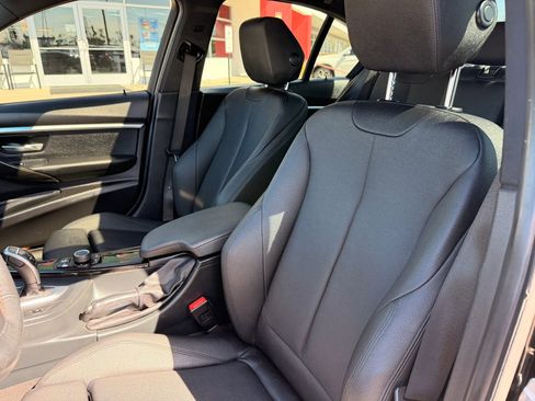 Used 2017 BMW 330i Sedan RWD image 12