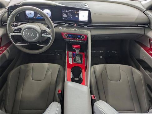 Used 2023 Hyundai Elantra SEL w/ Convenience Package FWD image 17