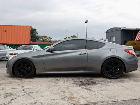 Used 2011 Hyundai Genesis 2.0T image 8