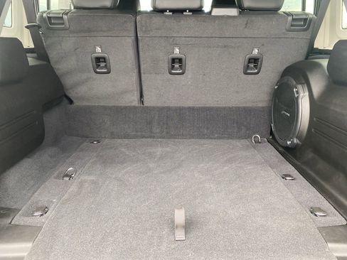 Used 2024 Jeep Wrangler High Altitude AWD/4WD image 15