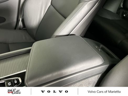 Certified 2025 Volvo XC60 B5 Core w/ Climate Package image 23