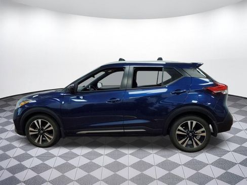 Used 2020 Nissan Kicks SR w/ Exterior Package image 2