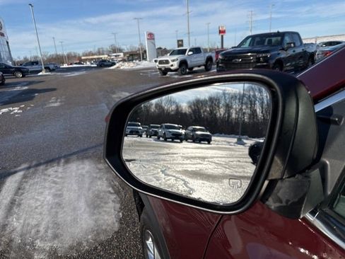 Used 2015 Toyota Highlander Limited image 7