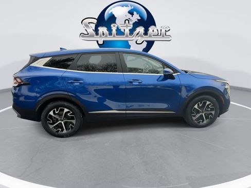 Used 2023 Kia Sportage EX image 8