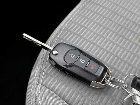 Used 2021 Ford Escape S image 26