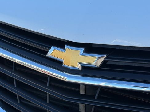 Used 2018 Chevrolet Equinox LS image 30