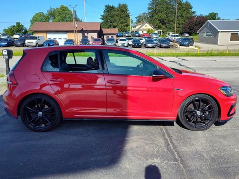 Used 2019 Volkswagen Golf 4-Door AWD/4WD image 6