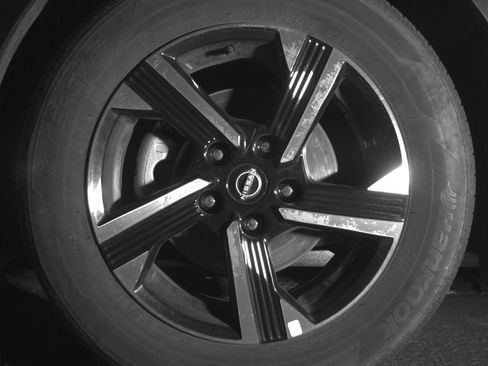 Used 2025 Nissan Sentra SV FWD image 12