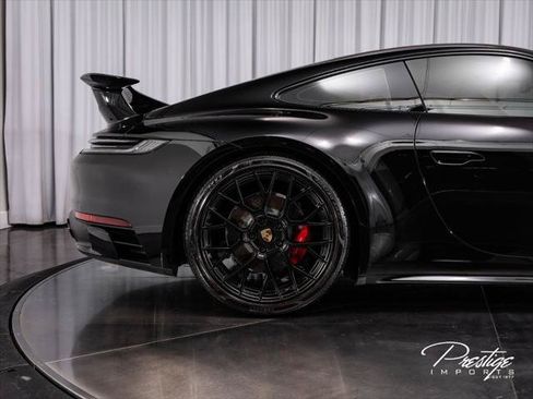 Used 2024 Porsche 911 Carrera S RWD image 18