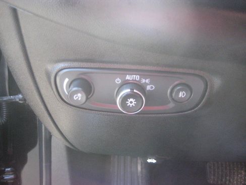 Used 2021 Chevrolet Equinox Premier w/ Redline Edition AWD/4WD image 18