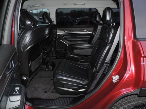 Used 2021 Jeep Grand Cherokee L Limited image 23