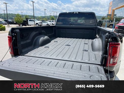New 2026 RAM 3500 Big Horn AWD/4WD image 20