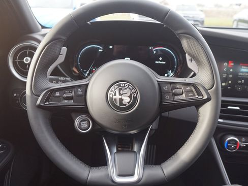 New 2024 Alfa Romeo Giulia Sprint image 15