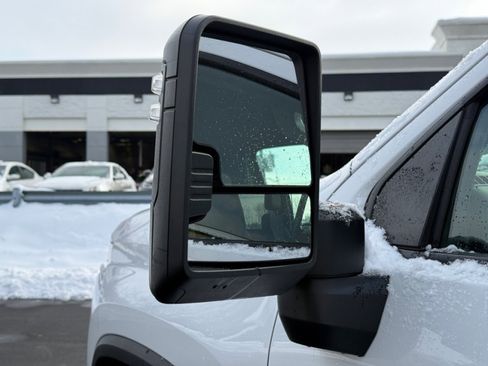 Used 2021 Chevrolet Silverado 2500 Custom image 32