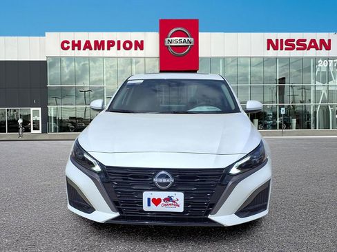 New 2026 Nissan Altima 2.5 SV w/ SV Premium Package image 2