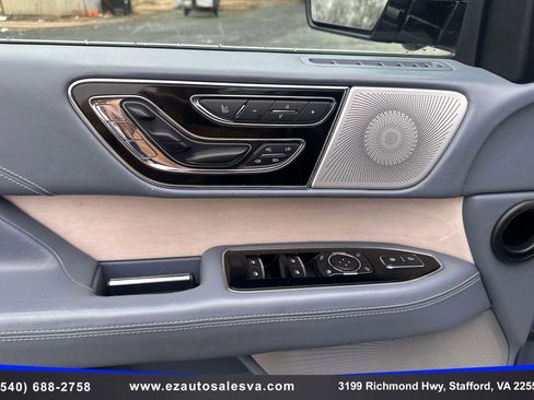 Used 2019 Lincoln Navigator Black Label w/ Cargo Package image 11