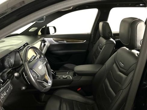 Used 2020 Cadillac XT6 Sport w/ Platinum Package AWD/4WD image 27