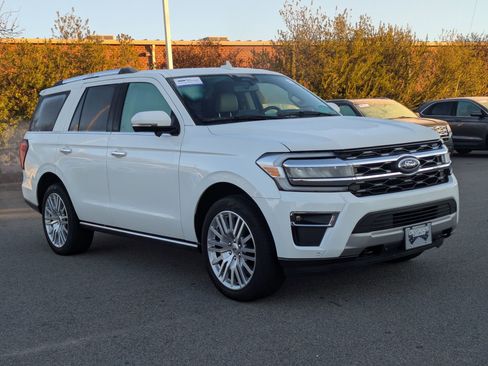Certified 2024 Ford Expedition Limited image 2